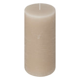 Lumanare rustica "Olia" - Gri taupe, 445 g - Atmosphera