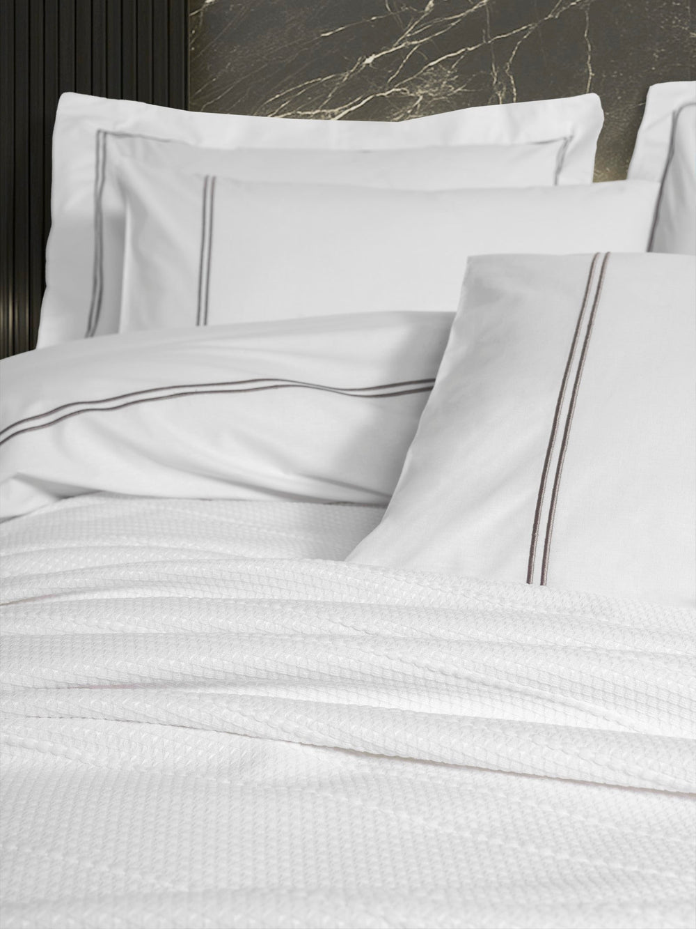 Lenjerie de Pat 2 Persoane cu Pique Classic Trusou Mehves Alb