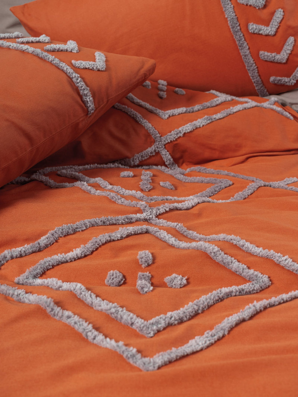 Lenjerie de Pat 2 Persoane cu Broderie Puff Liya Teracota Bej