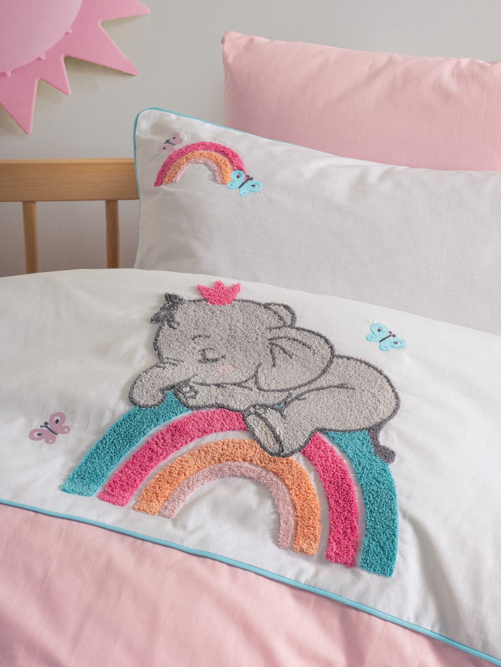 Lenjerie de Pat Bebelus cu Broderie Punch Lucky Roz